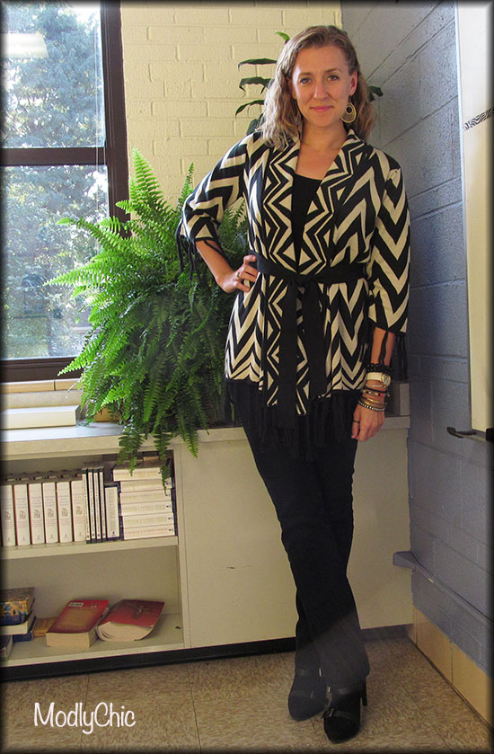 midnight-velvet-black-white-fringed-zigzag-cardigan4