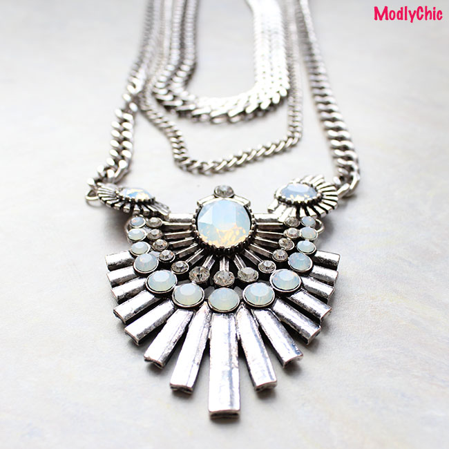 art deco statement necklace from Happiness Boutique