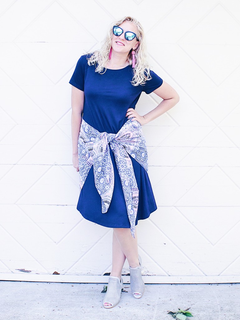 6 ways to style a summer scarf